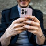 Futerał SILICONE MAG COVER kompatybilny z MagSafe do IPHONE 16 Plus różowy
