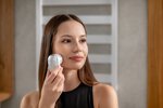 Masażer soniczny do liftingu twarzy z funkcją EMS KiCA iBeauty