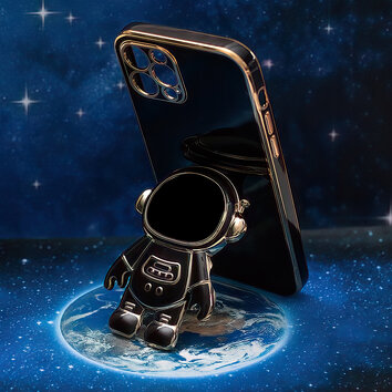 Nakładka Astronaut do iPhone 15 6,1" czarna