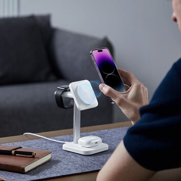 ESR HALOLOCK 3IN1 WATCH MAGNETIC MAGSAFE WIRELESS CHARGER WHITE