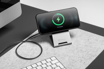 FORCELL F-ENERGY Flip Charge Qi2 15W ładowarka indukcyjna kompatybilna z MagSafe srebrny