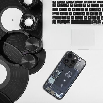 Futera TECH do IPHONE 15 PRO wzr 2