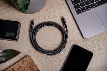Kabel Newell USB-C - USB-C 240 W - 2 m, grafitowy