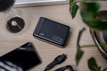 Ładowarka sieciowa Newell GaN 240 W - EU