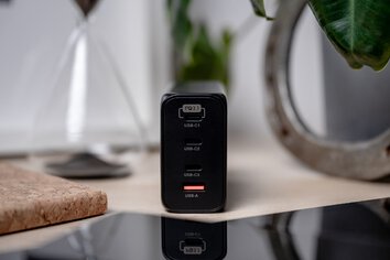 Ładowarka sieciowa Newell GaN 240 W - EU