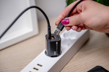 Ładowarka sieciowa Newell GaN 33 W