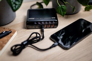 Ładowarka sieciowa z zestawem adapterów Newell GaN Tech T-power 140 W