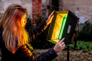 Lampa LED Newell RGB Vividha Effect