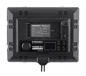 Lampa LED Yongnuo YN300 III - WB (5600 K)
