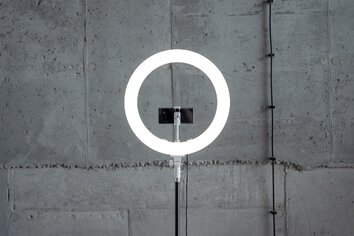 Lampa pierścieniowa LED Newell RL-18A - WB (3200 K - 5500 K) - Arctic White