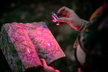 Latarka LED Newell EDC Nyks Solid - biała