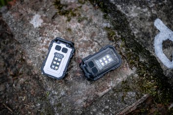 Latarka LED Newell EDC Nyks Solid - czarna