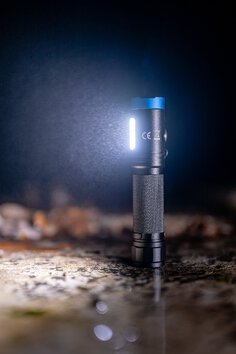 Latarka taktyczna Newell FL1000 USB-C