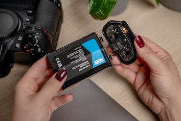 Pokrywa komory akumulatora Newell BL-7 do Nikon